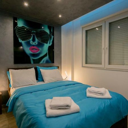 Cosmopolitan One Apartment Belgrado Buitenkant foto