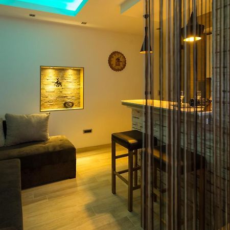 Cosmopolitan One Apartment Belgrado Buitenkant foto