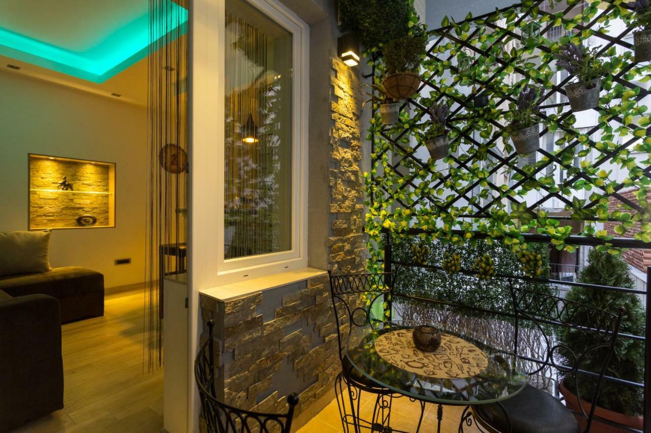 Cosmopolitan One Apartment Belgrado Buitenkant foto