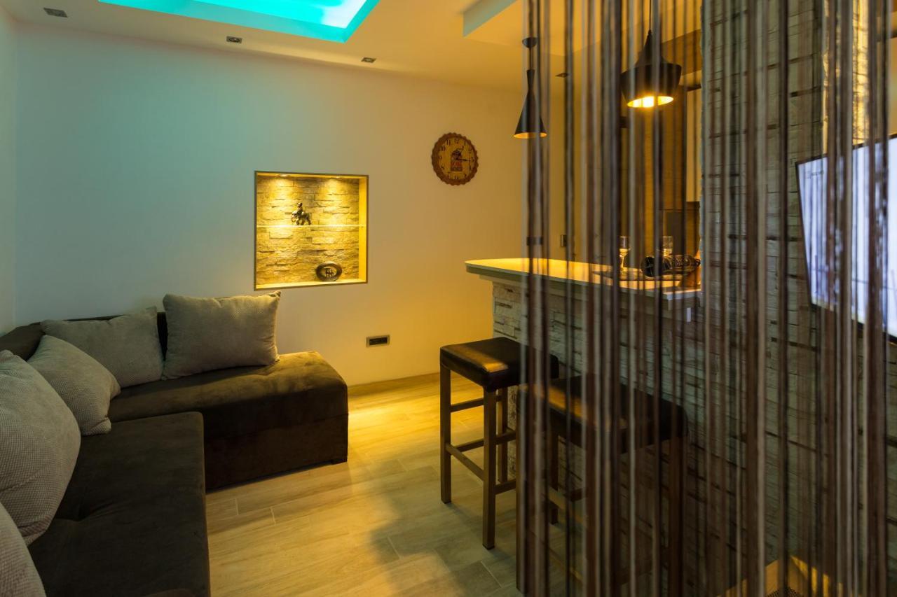 Cosmopolitan One Apartment Belgrado Buitenkant foto